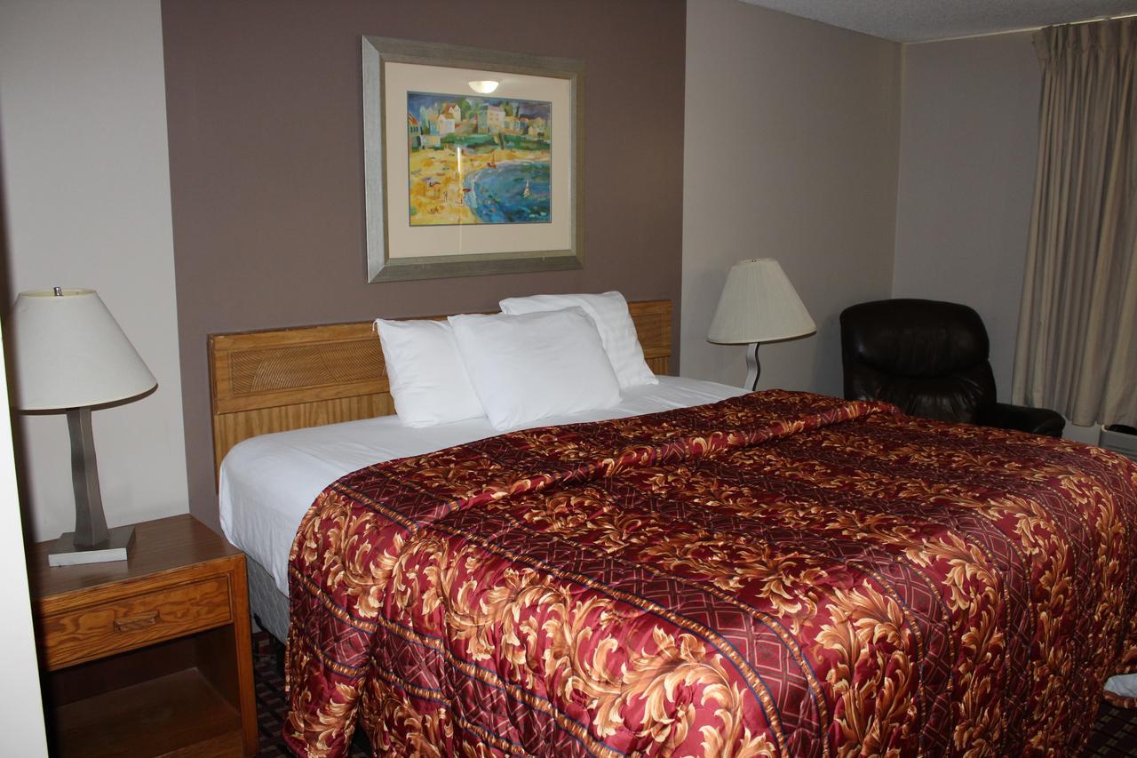 Coratel Inn And Suites เมเปิลโกรฟ ภายนอก รูปภาพ