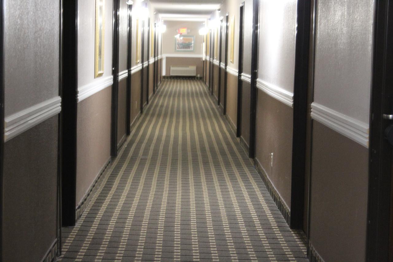 Coratel Inn And Suites เมเปิลโกรฟ ภายนอก รูปภาพ
