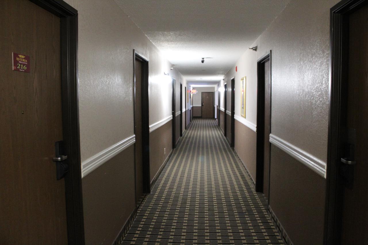 Coratel Inn And Suites เมเปิลโกรฟ ภายนอก รูปภาพ